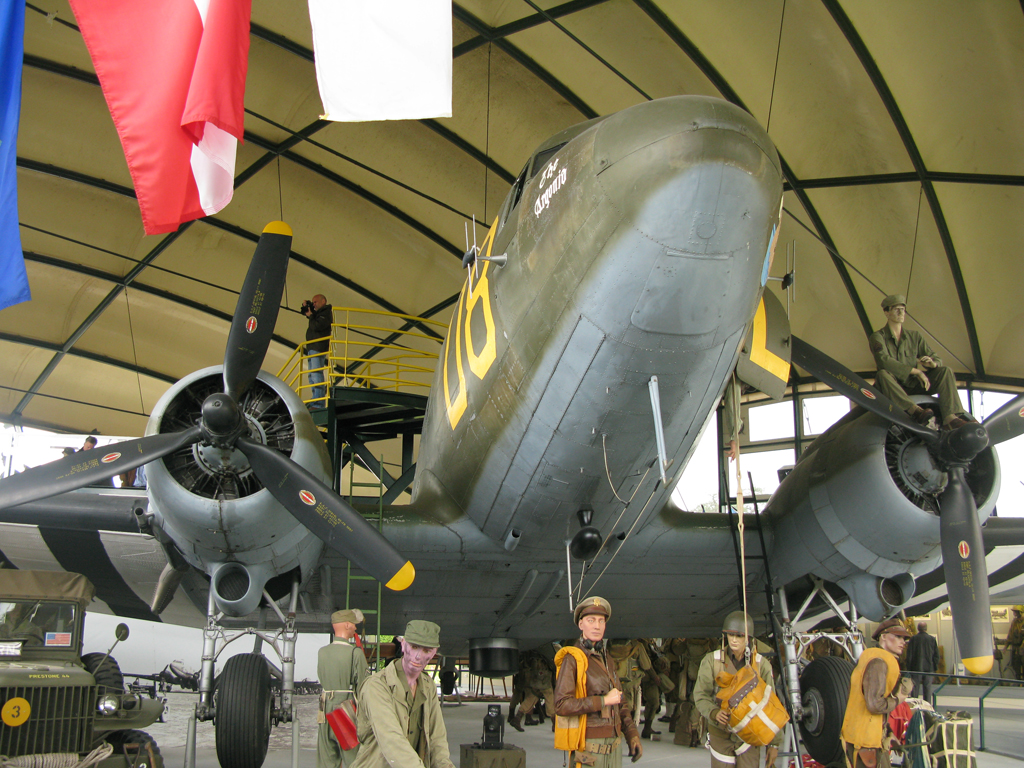 Mere St. Eglise - C-47 Airborne Museum