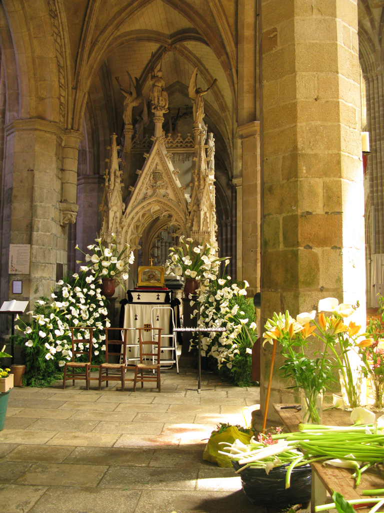 Lannion - Ste. Anne's Cathedral - Lilies Framing Skull