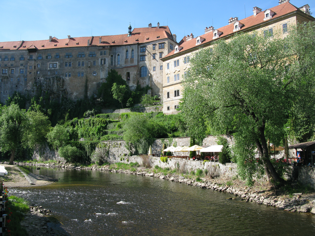 Cesky Krumlov Vitava River Castle Walls