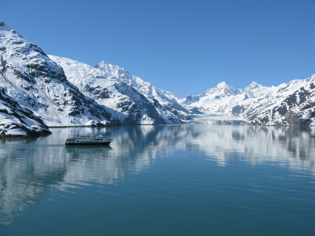 Glacier Bay - Johns Hopkins Glacier