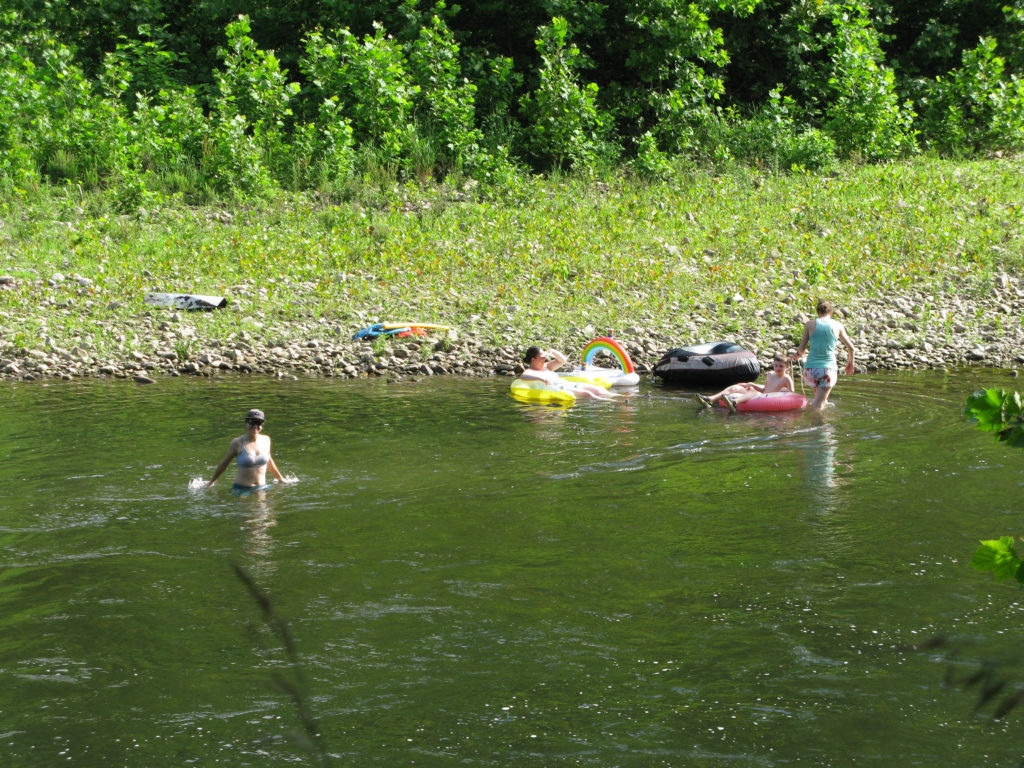 West Virginia Cabin River Float - Val, Maria, Sebastian and Van