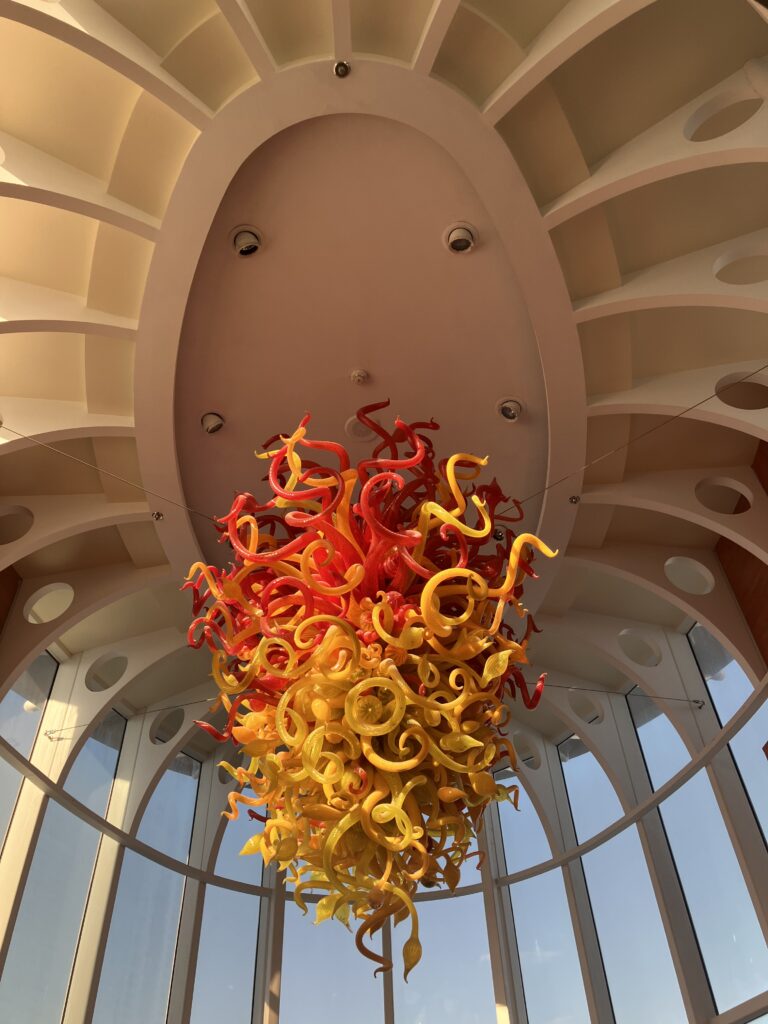 Chihuly Sculpture entering Reflections Lounge