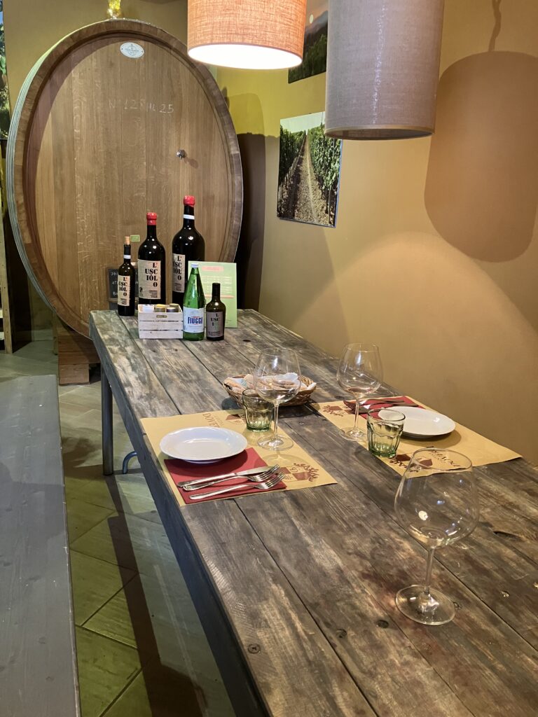 Cortona Cantina Doveri Table For Two