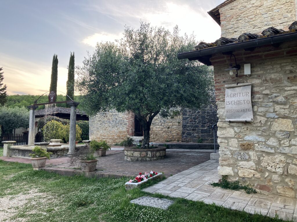 Rapolano Agritur Ischieto Ristorante Exterior